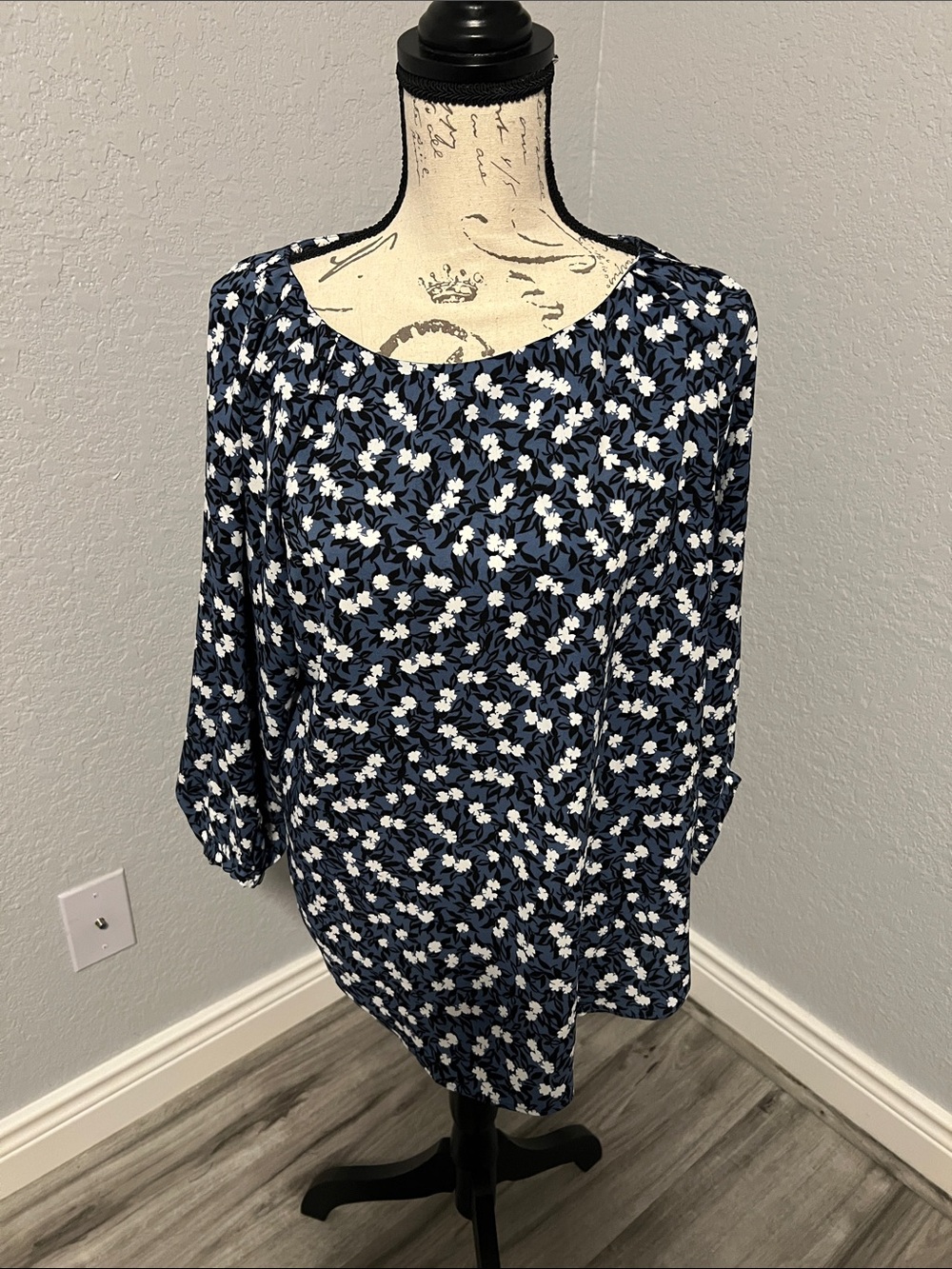 Ann Taylor Navy and White Floral Tunic